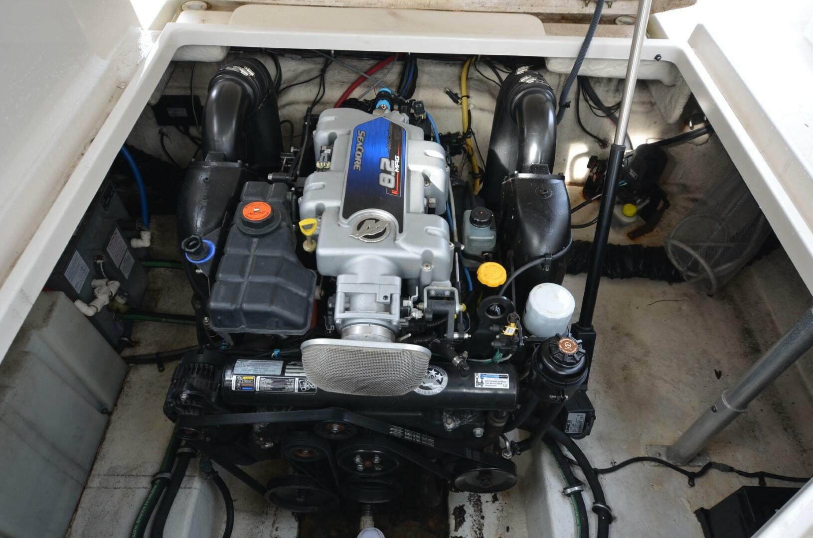 Slide: The Image of Monterey 280 SPORT CRUISER 2011 - 5311969