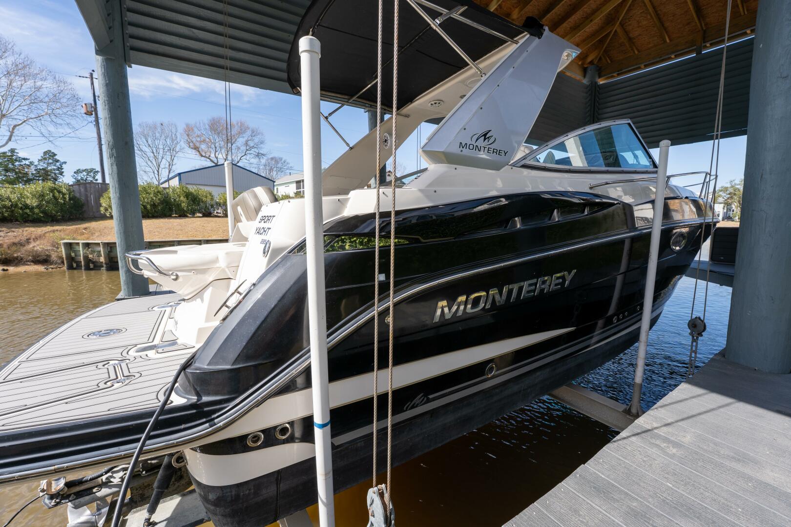 Slide: The Image of Monterey 280 Sport Yacht 2014 - 5107548