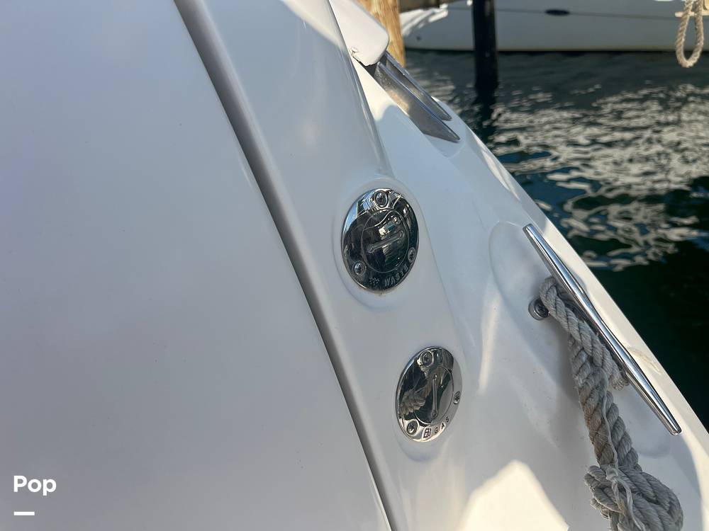 Slide: The Image of Monterey 290 Sport Cruiser 2006 - 15060471