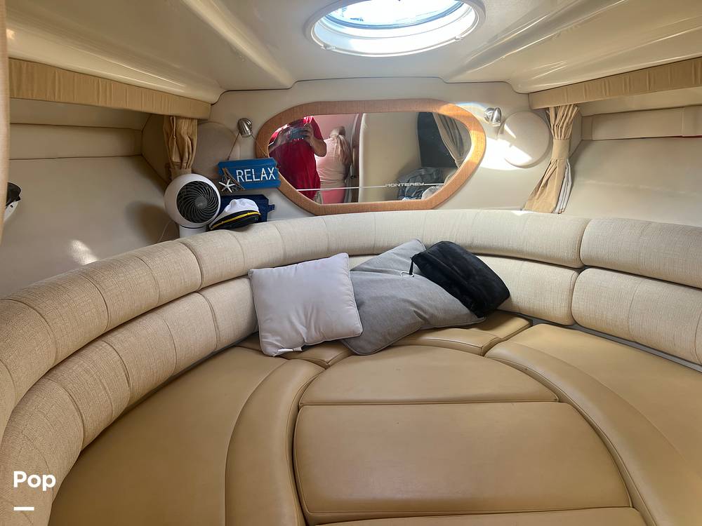 Slide: The Image of Monterey 290 Sport Cruiser 2006 - 15060386