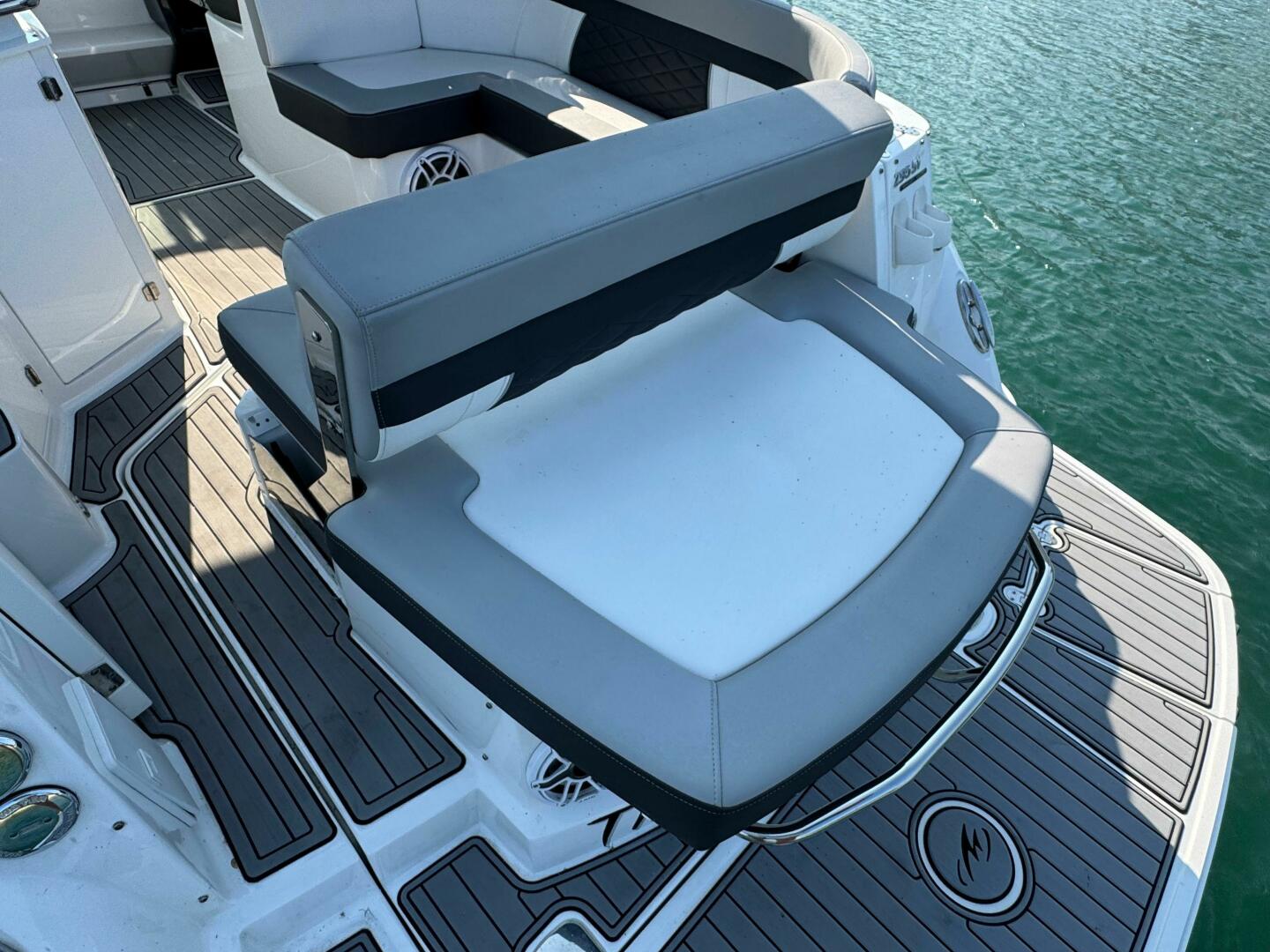 Slide: The Image of Monterey 295 Sport Yacht 2021 - 5550287