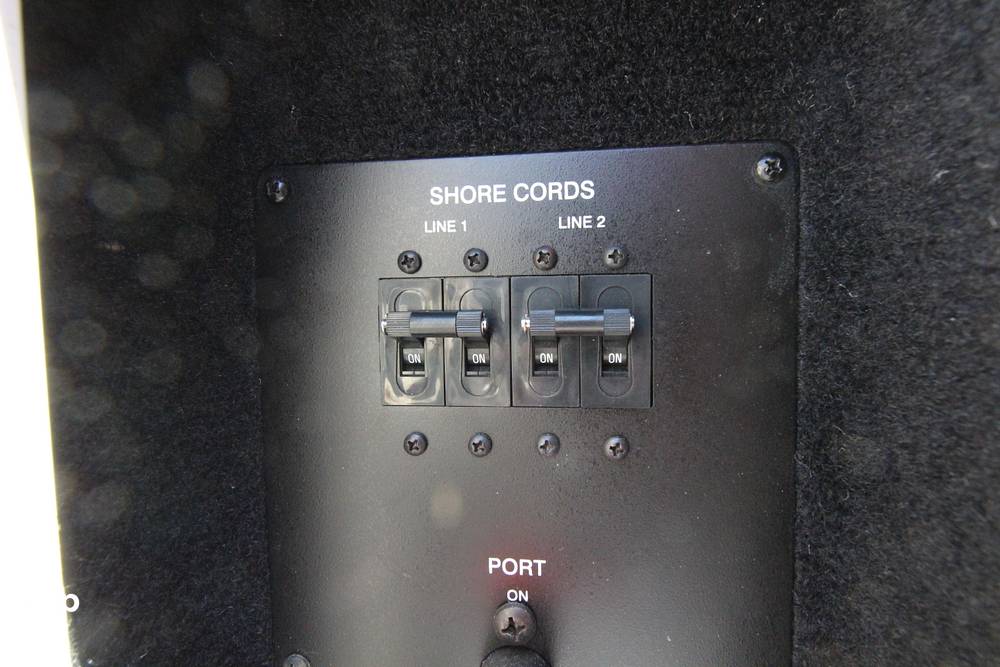 Slide: The Image of Monterey 302 2000 - 13545598