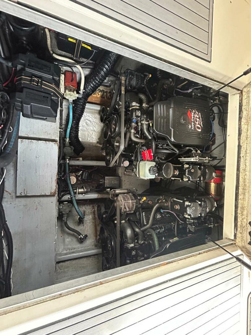 Slide: The Image of Monterey 302 Cruiser 2003 - 5313226