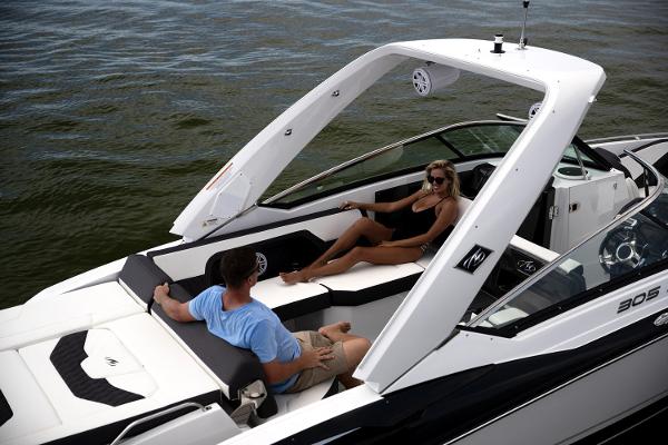 Slide: The Image of Monterey 305 Super Sport 2022 - 4