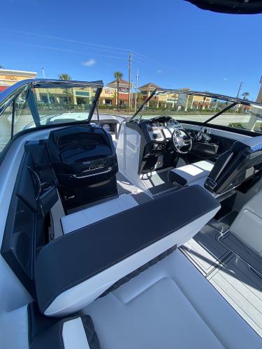 Slide: The Image of Monterey 305 Super Sport 2022 - 9
