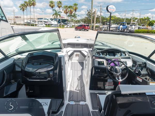 Slide: The Image of Monterey 305 Super Sport 2023 - 10