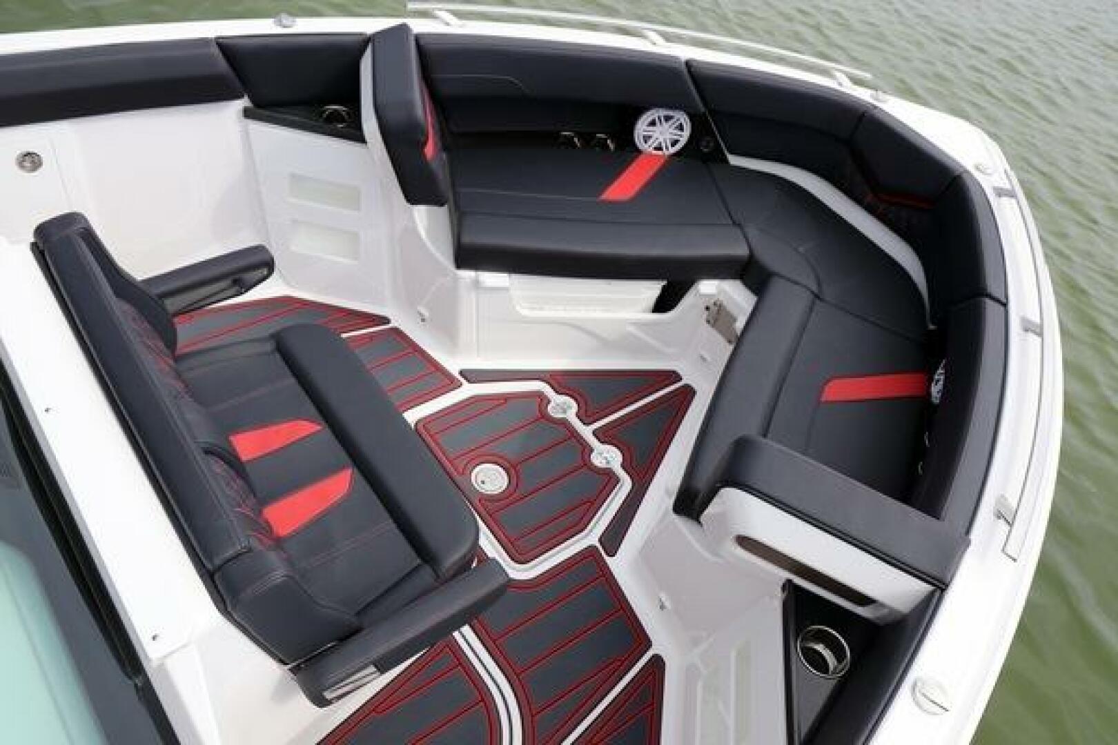 Slide: The Image of Monterey 30 Elite 2025 - 5300606