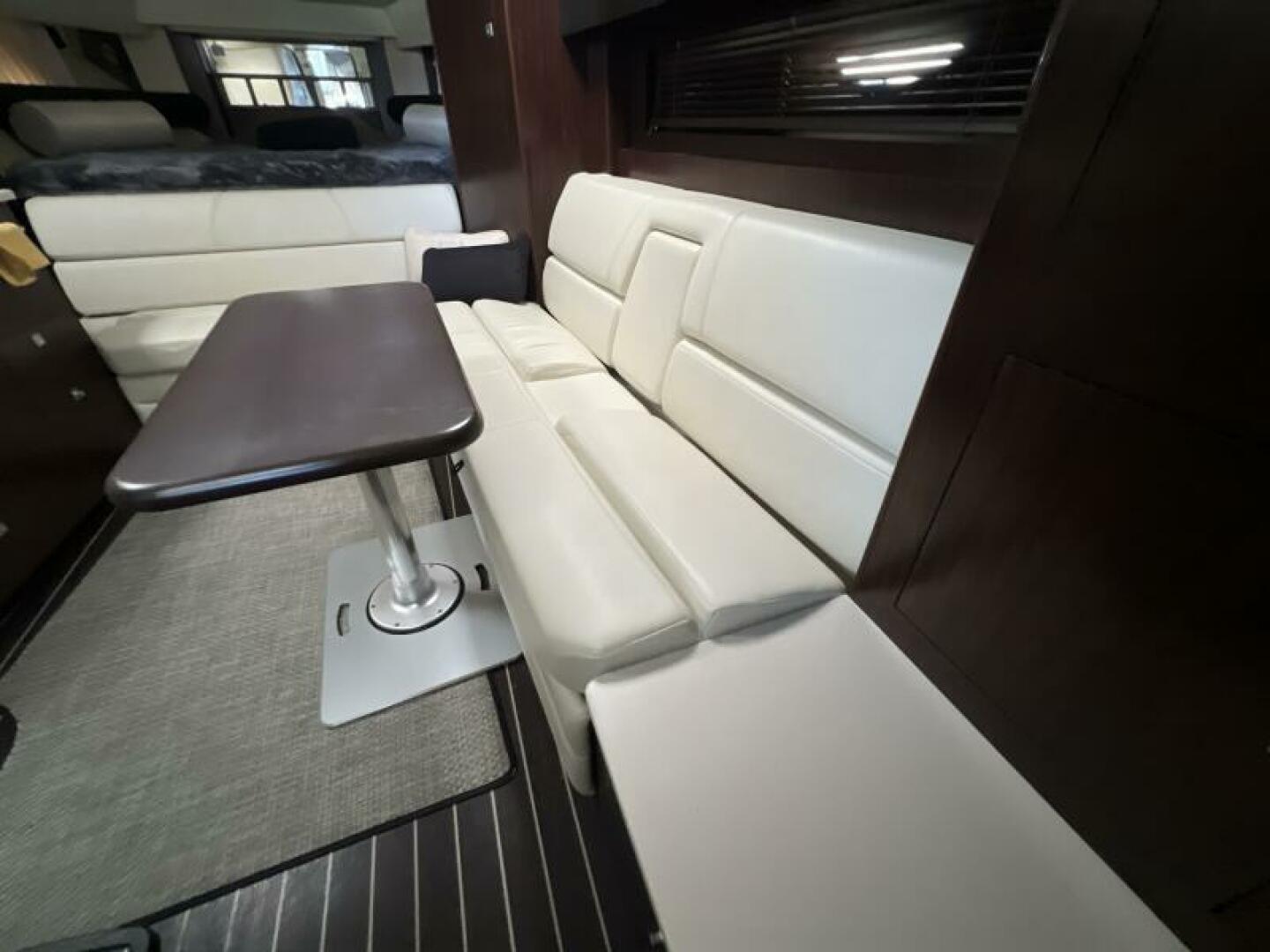 Slide: The Image of Monterey 320 Sport Yacht 2014 - 5391950