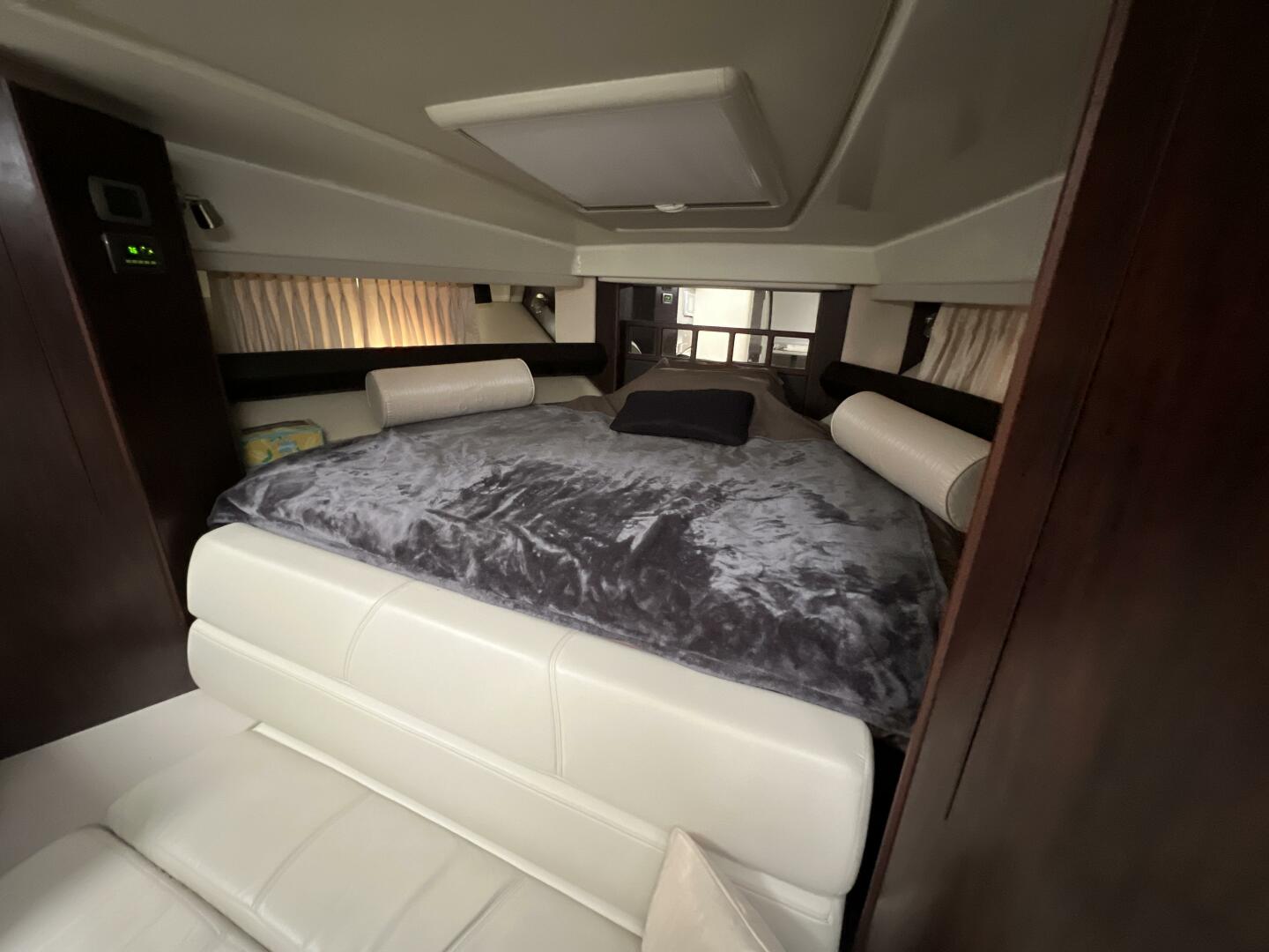 Slide: The Image of Monterey 320 Sport Yacht 2014 - 4794588