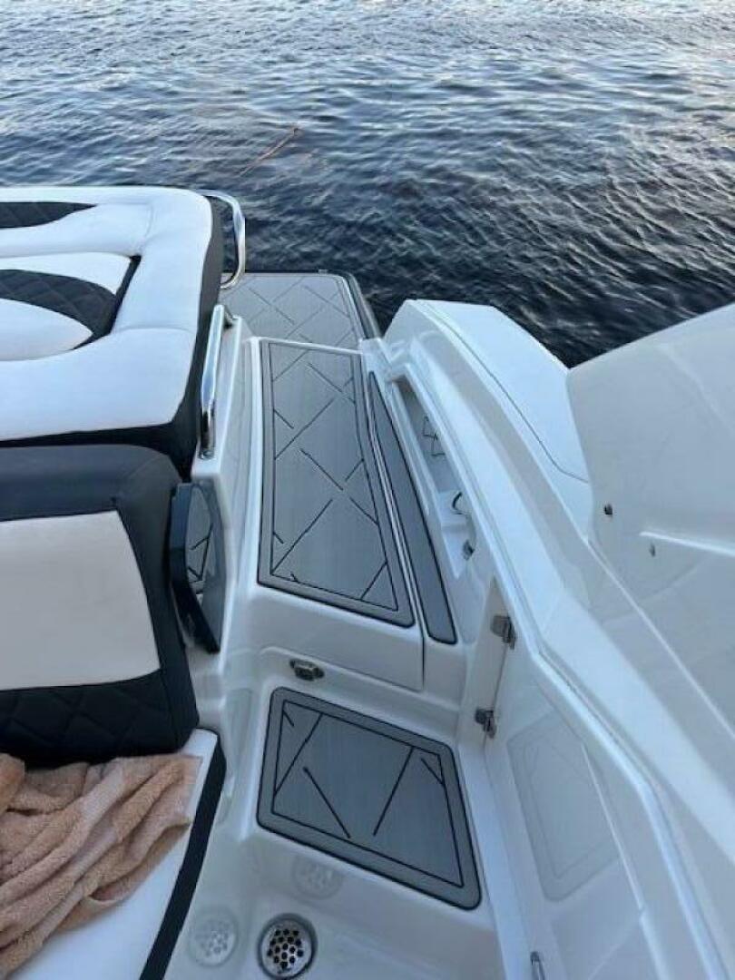 Slide: The Image of Monterey 328SS 2015 - 4881263