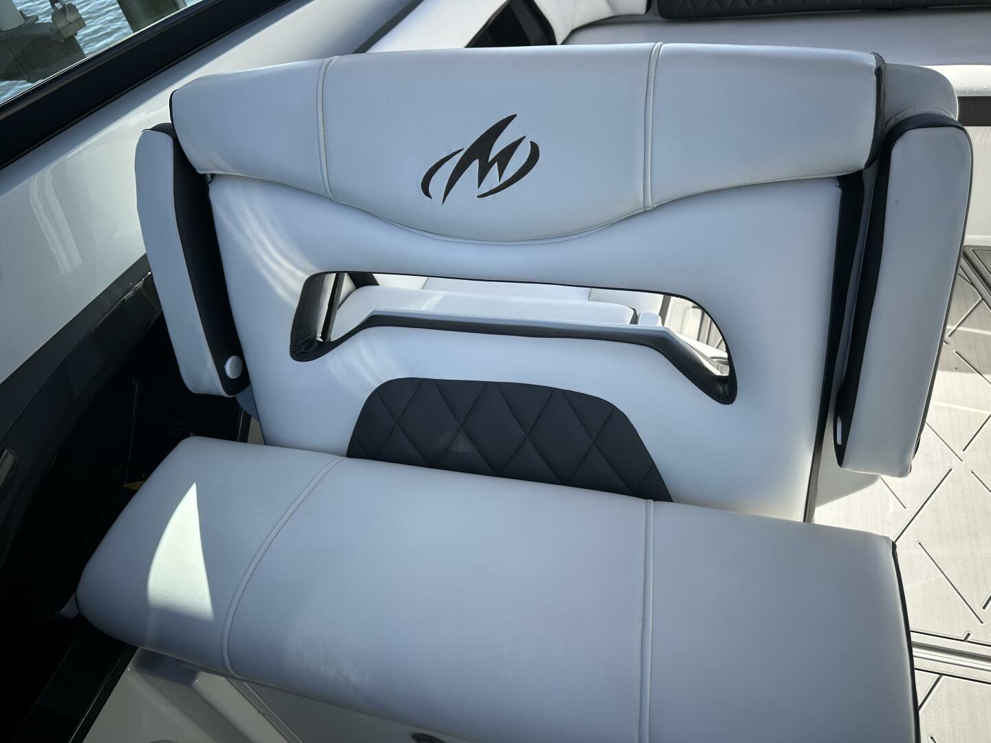 Slide: The Image of Monterey 328SS 2015 - 4881282