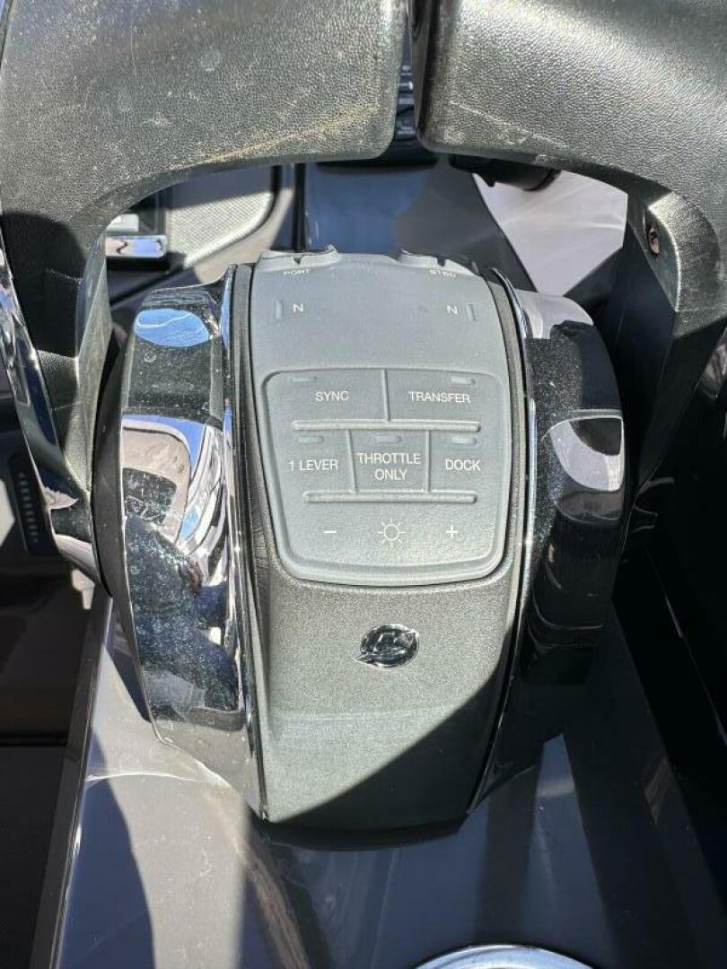 Slide: The Image of Monterey 328SS 2015 - 4881311