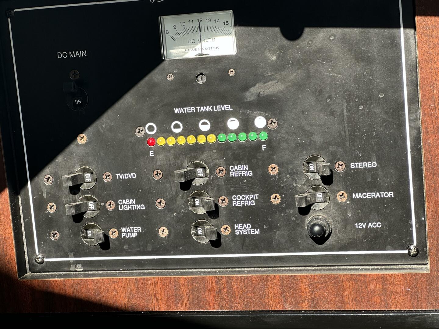 Slide: The Image of Monterey 328SS 2015 - 4881316