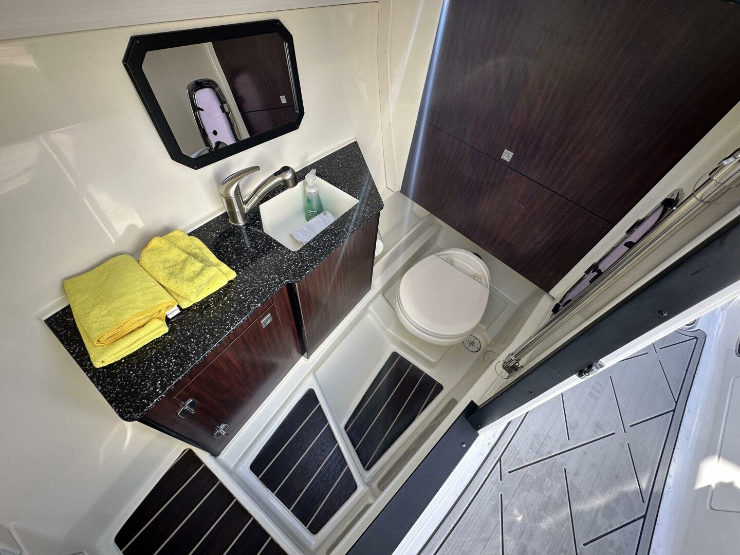 Slide: The Image of Monterey 328SS 2015 - 4881322