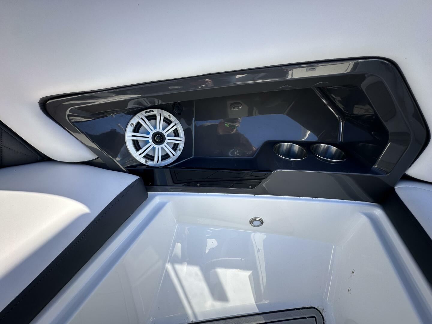 Slide: The Image of Monterey 328SS 2015 - 4881324