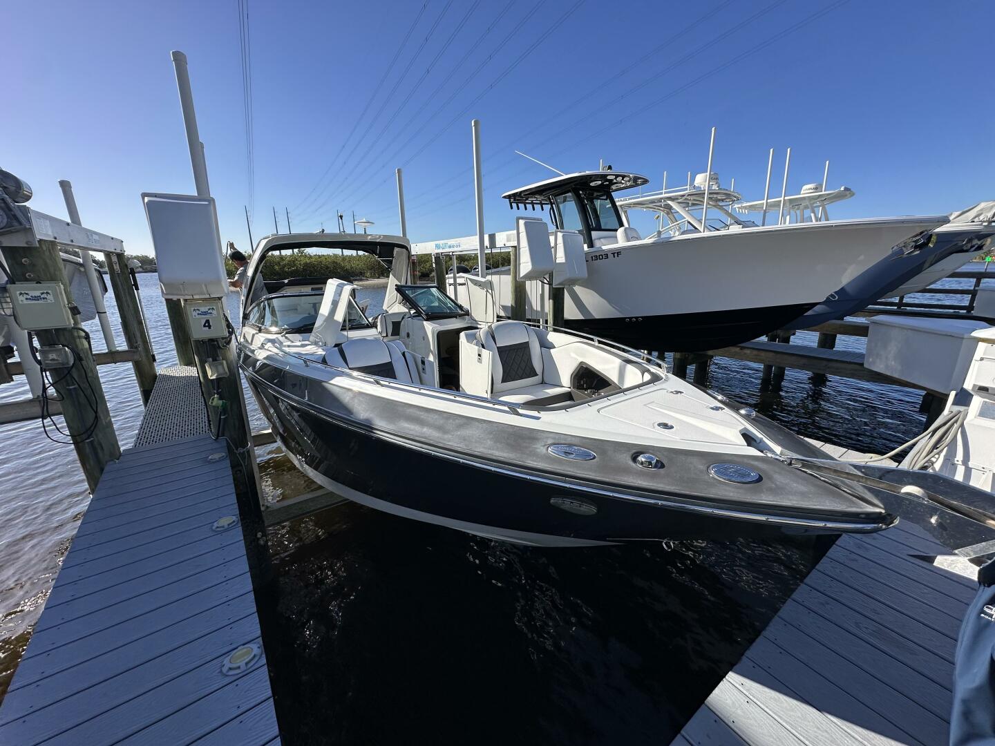 Slide: The Image of Monterey 328SS 2015 - 4881327