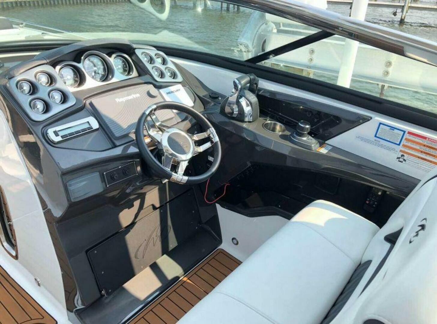 Slide: The Image of Monterey 328 Super Sport 2018 - 5096307