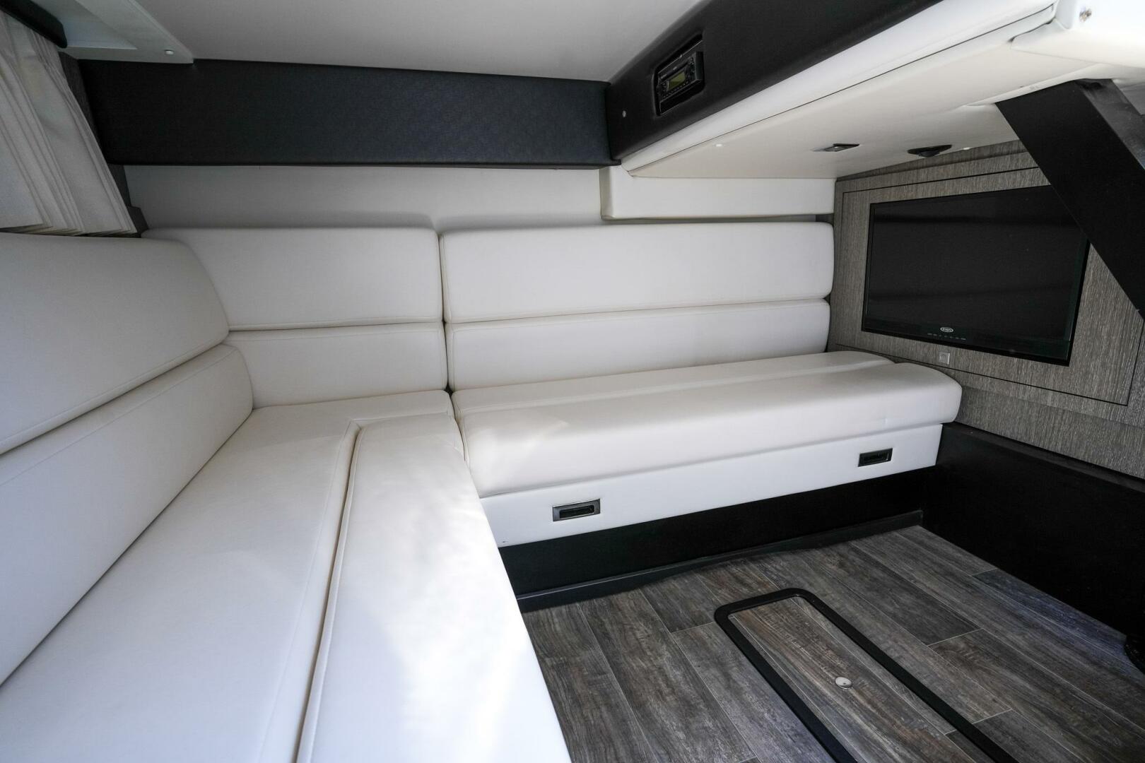 Slide: The Image of Monterey 355 Sport Yacht 2020 - 5229612