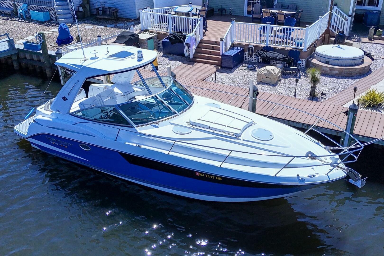 Slide: The Image of Monterey 355 Sport Yacht 2020 - 5229589