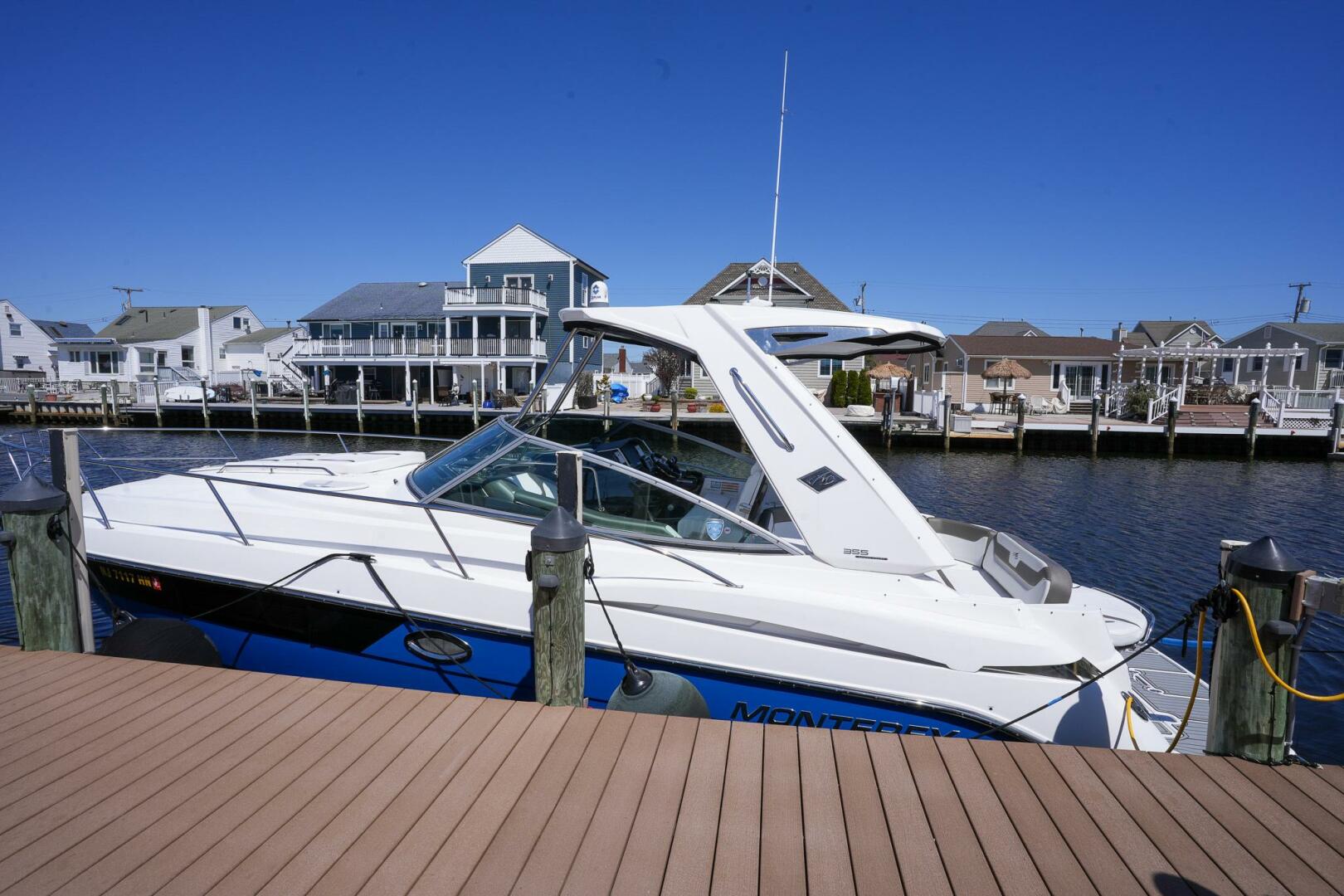 Slide: The Image of Monterey 355 Sport Yacht 2020 - 5229592