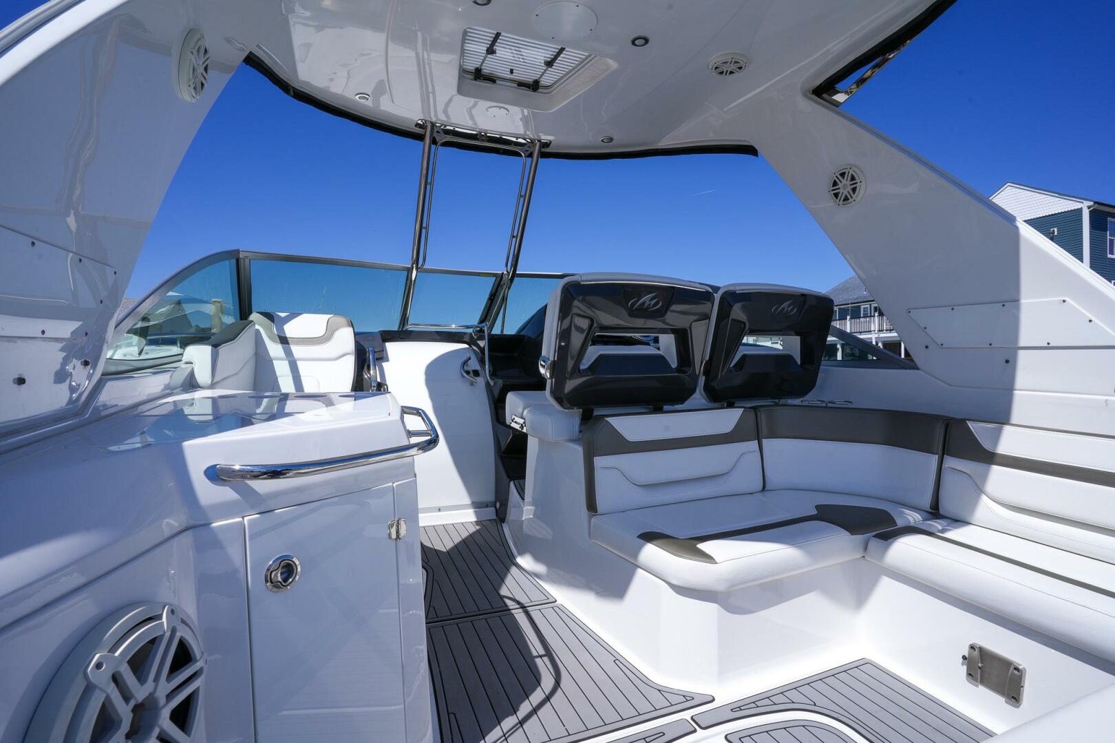 Slide: The Image of Monterey 355 Sport Yacht 2020 - 5229595