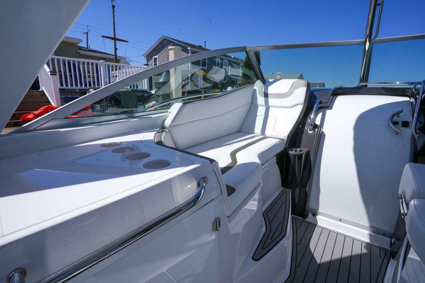 Slide: The Image of Monterey 355 Sport Yacht 2020 - 5229599