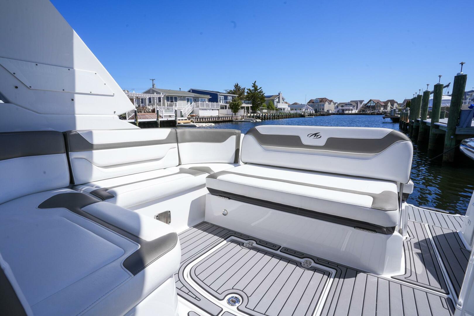 Slide: The Image of Monterey 355 Sport Yacht 2020 - 5229604