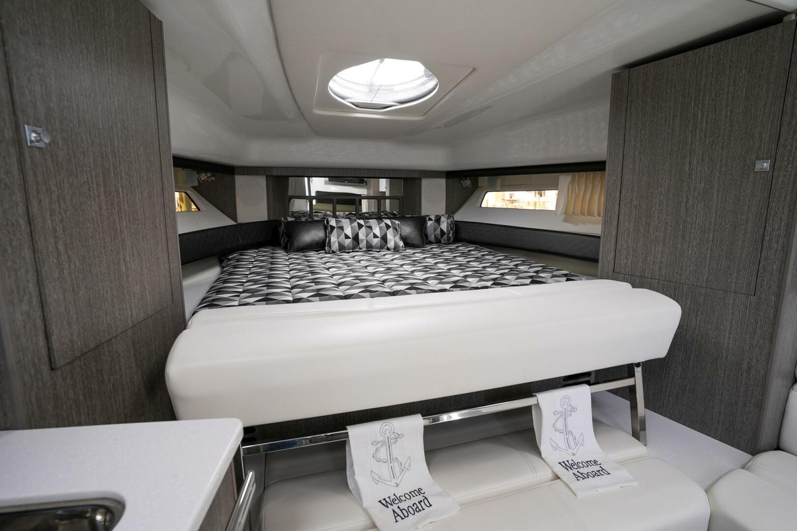 Slide: The Image of Monterey 355 Sport Yacht 2020 - 5229608