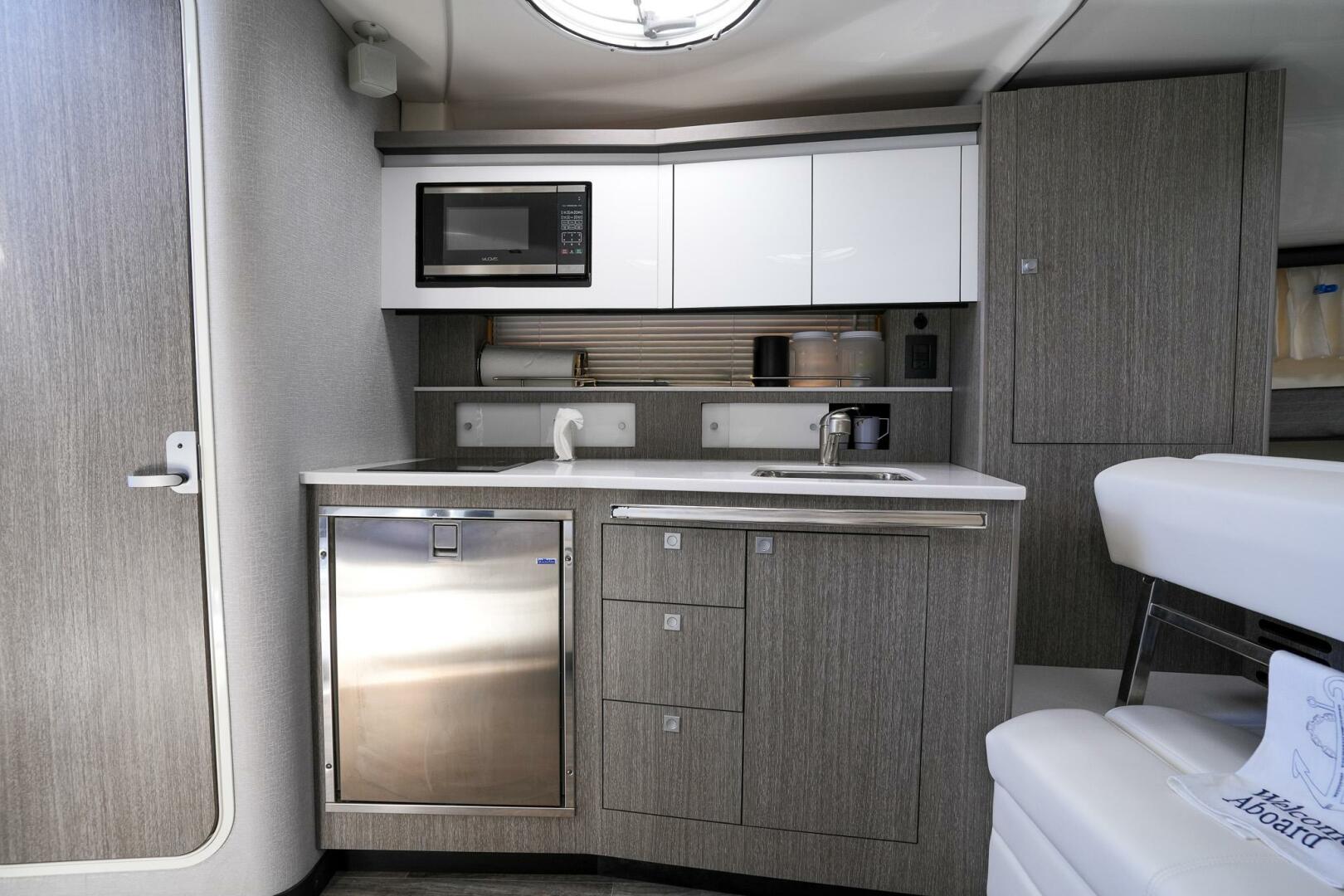 Slide: The Image of Monterey 355 Sport Yacht 2020 - 5229609