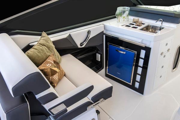 Slide: The Image of Monterey 378 Super Sport 2023 - 4