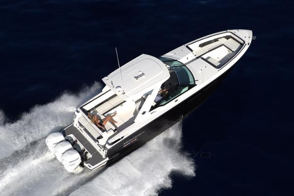 Slide: The Image of Monterey 385 Super Sport 2024 - 0