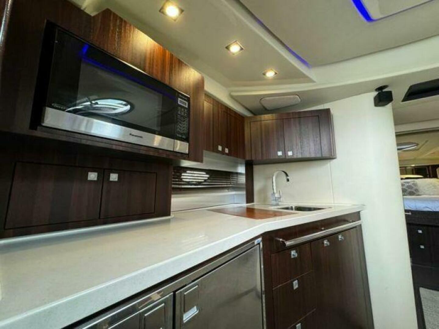 Slide: The Image of Monterey 400 Sport Yacht 2012 - 4452705