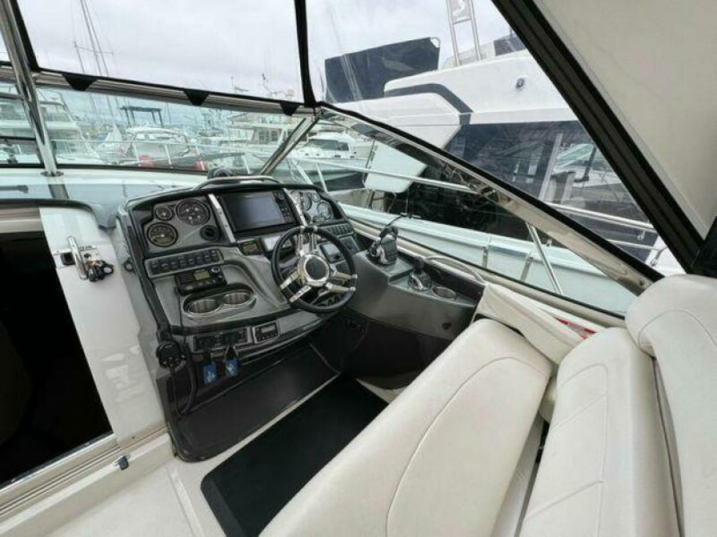 Slide: The Image of Monterey 400 Sport Yacht 2012 - 4452692