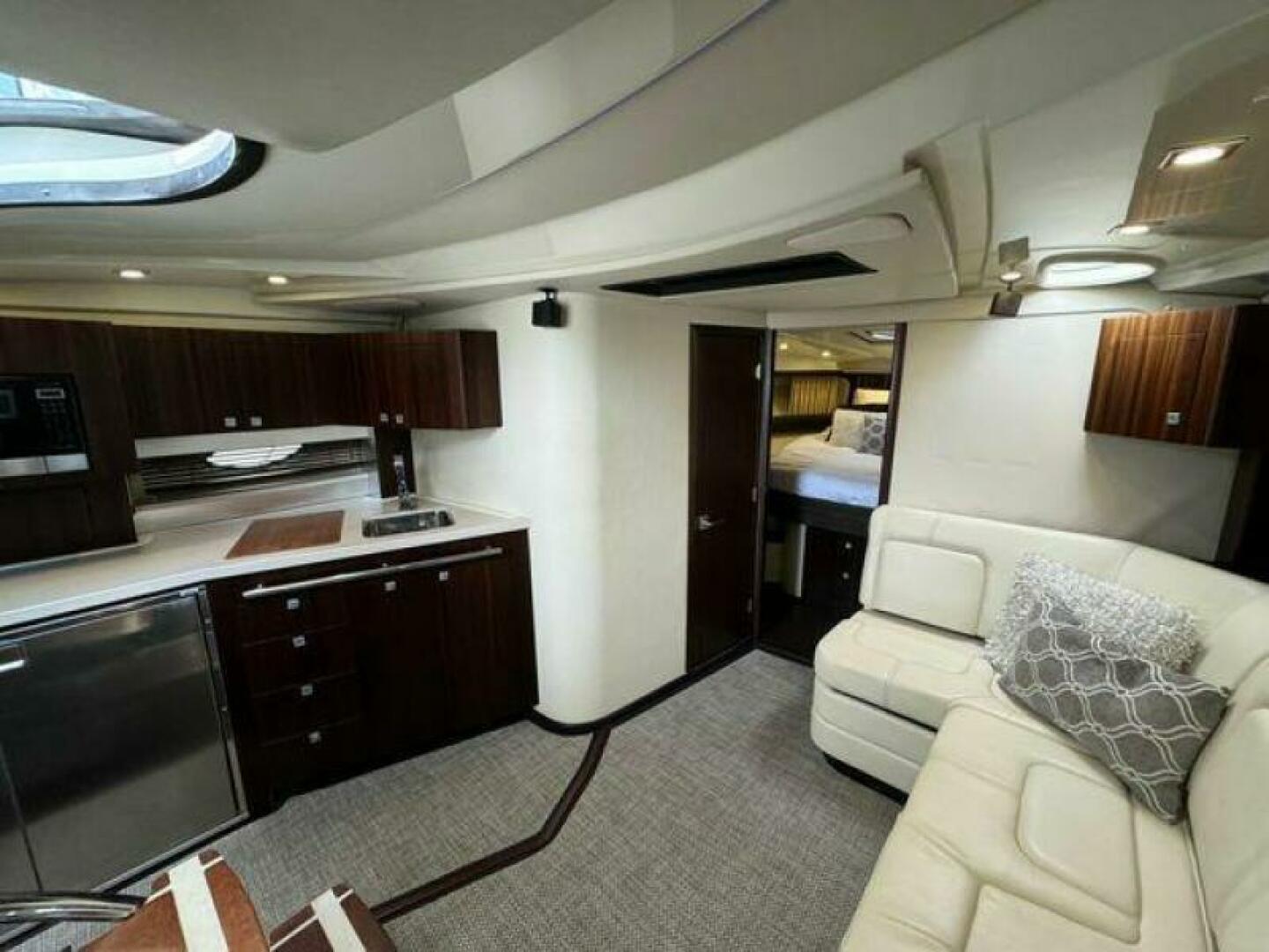 Slide: The Image of Monterey 400 Sport Yacht 2012 - 4452696