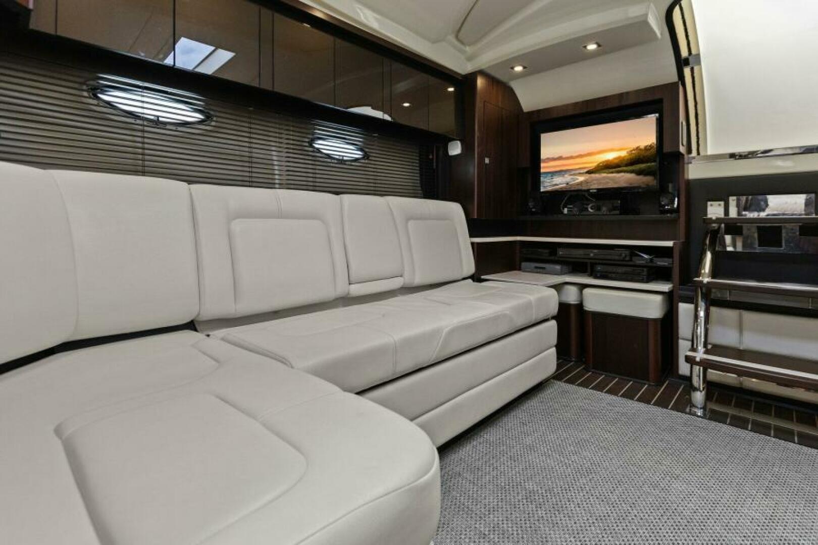 Slide: The Image of 2013 40 Monterey Sport Yacht - Favorite Mistake - Salon - 5157653