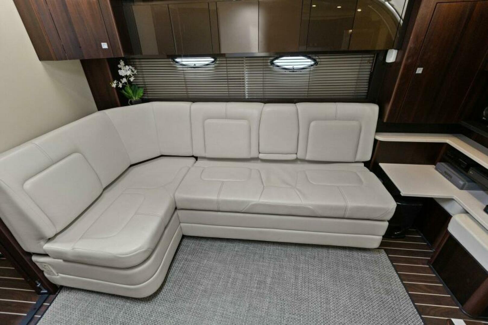 Slide: The Image of 2013 40 Monterey Sport Yacht - Favorite Mistake - Salon - 5157654