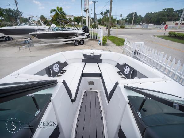 Slide: The Image of Monterey M-225 2023 - 6