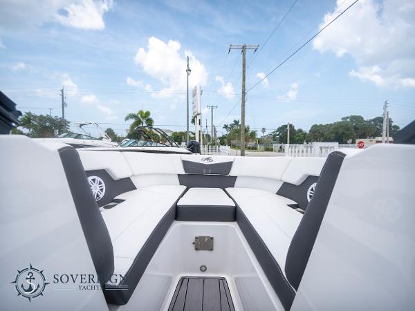 Slide: The Image of Monterey M-225 2023 - 7