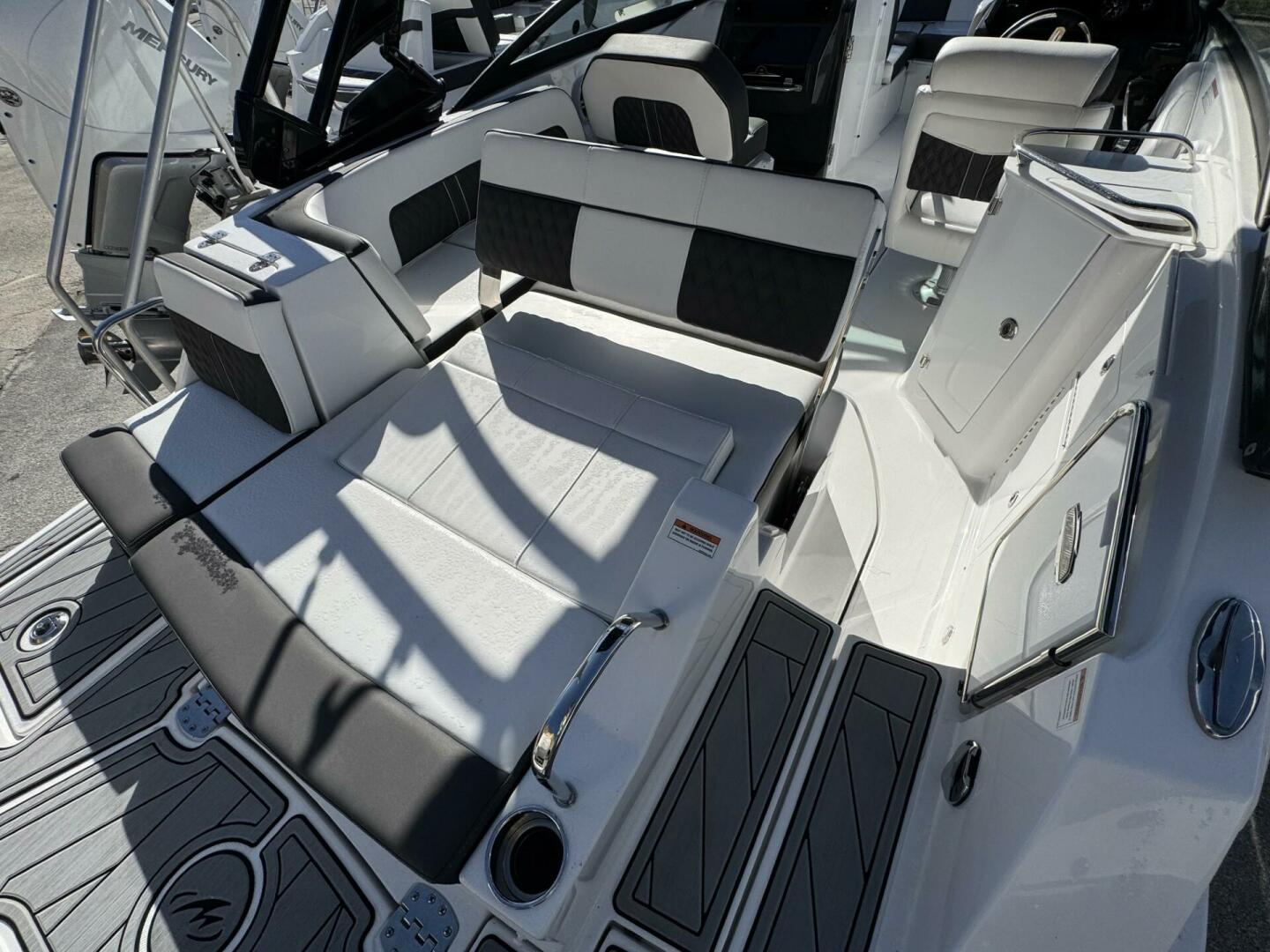 Slide: The Image of Monterey M-45 2025 - 5116414