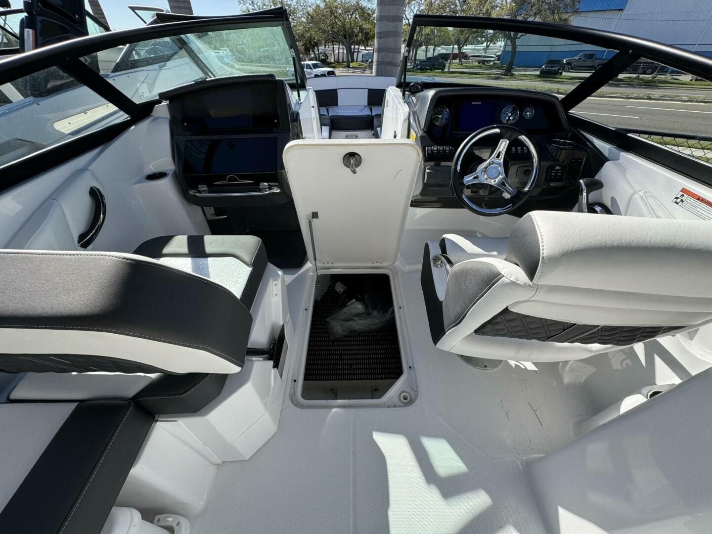 Slide: The Image of Monterey M-45 2025 - 5116415