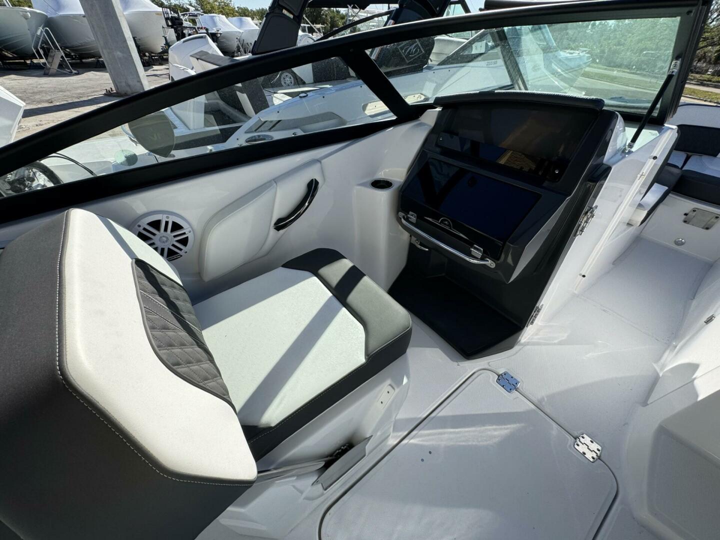 Slide: The Image of Monterey M-45 2025 - 5116422