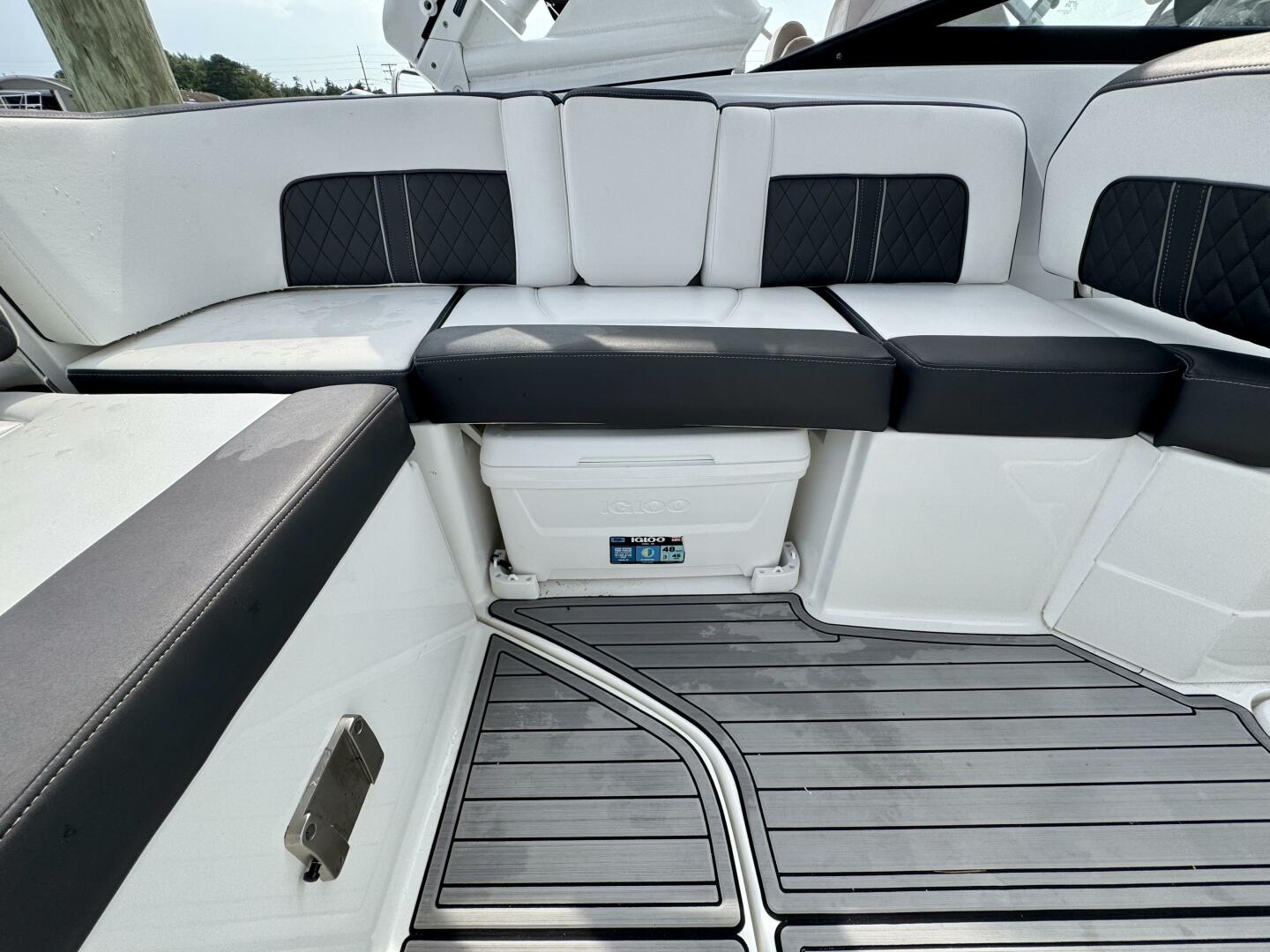 Slide: The Image of Monterey M-65 2023 - 5563346