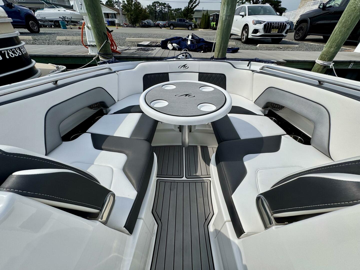 Slide: The Image of Monterey M-65 2023 - 5563349