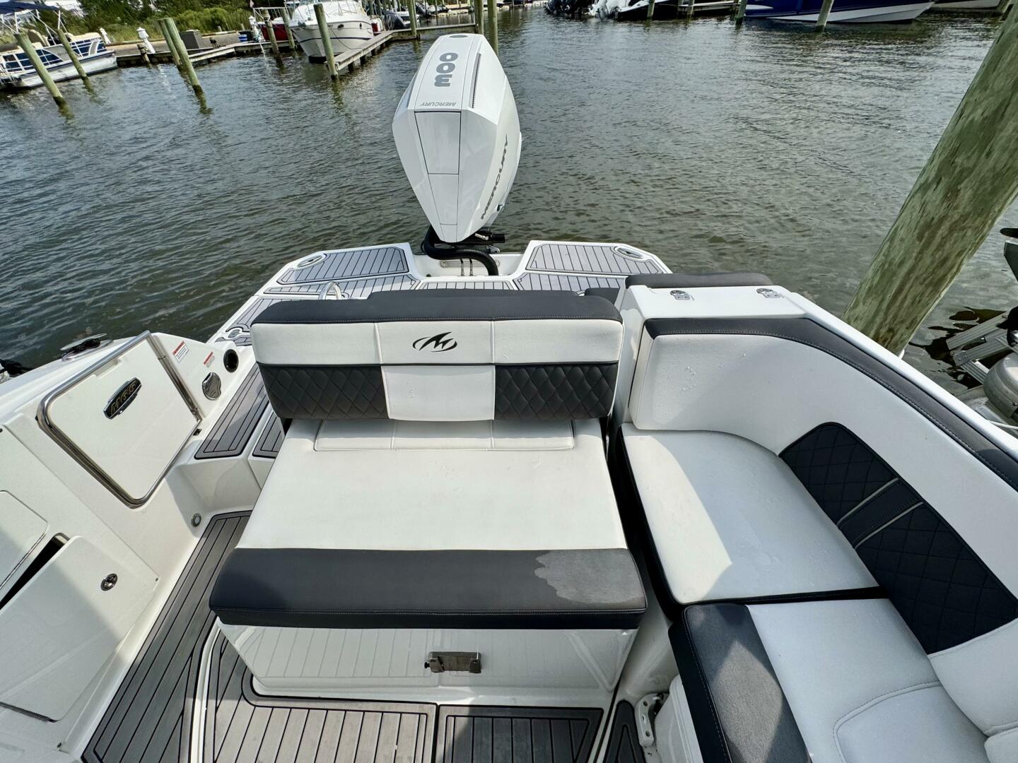 Slide: The Image of Monterey M-65 2023 - 5563367