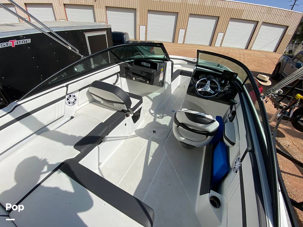 Slide: The Image of SPACIOUS DECK - 12862288
