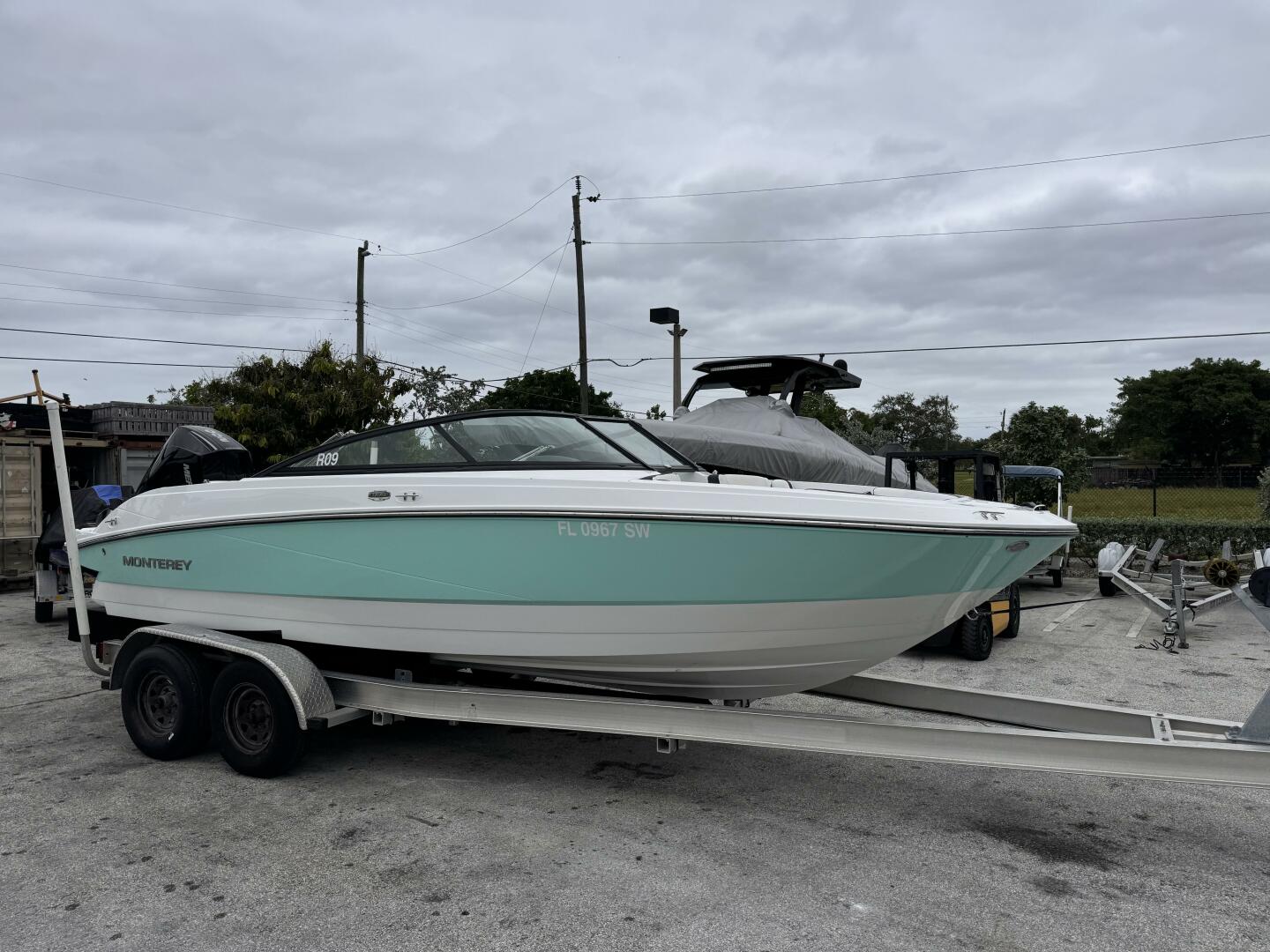 Slide: The Image of Monterey M225 2020 - 4747628