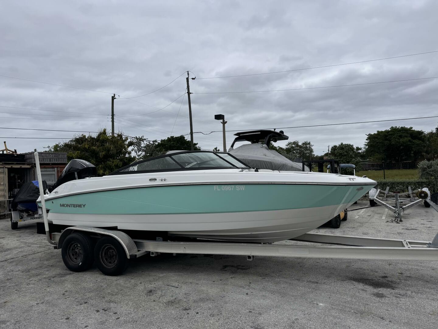 Slide: The Image of Monterey M225 2020 - 4747629