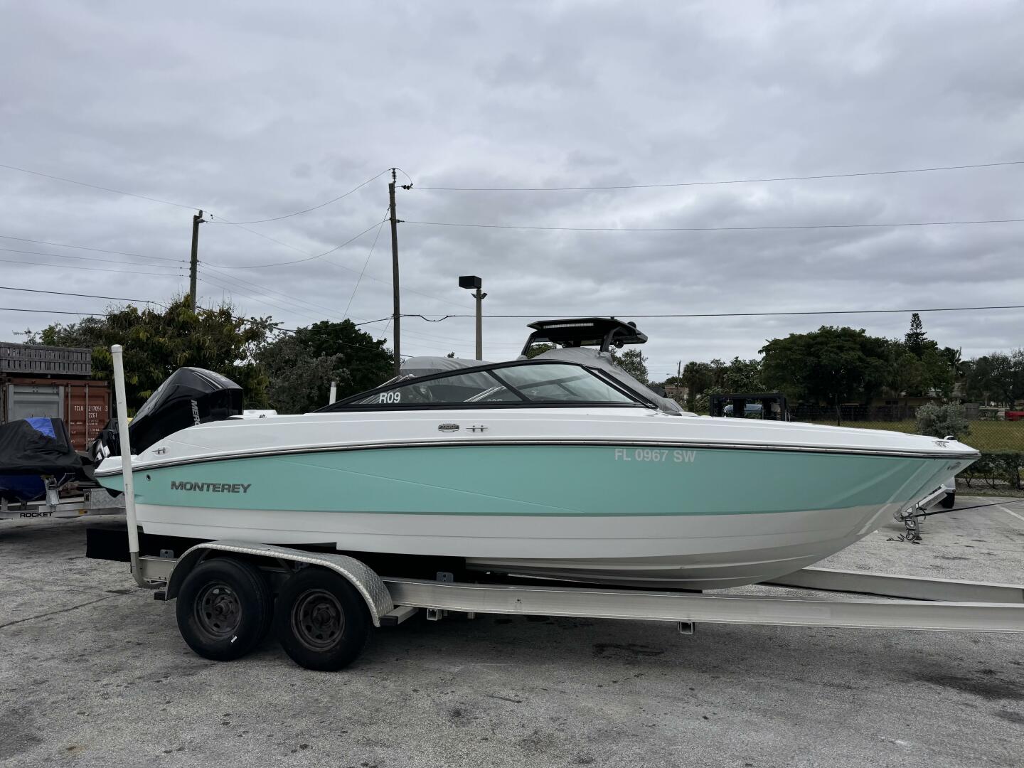 Slide: The Image of Monterey M225 2020 - 4747630