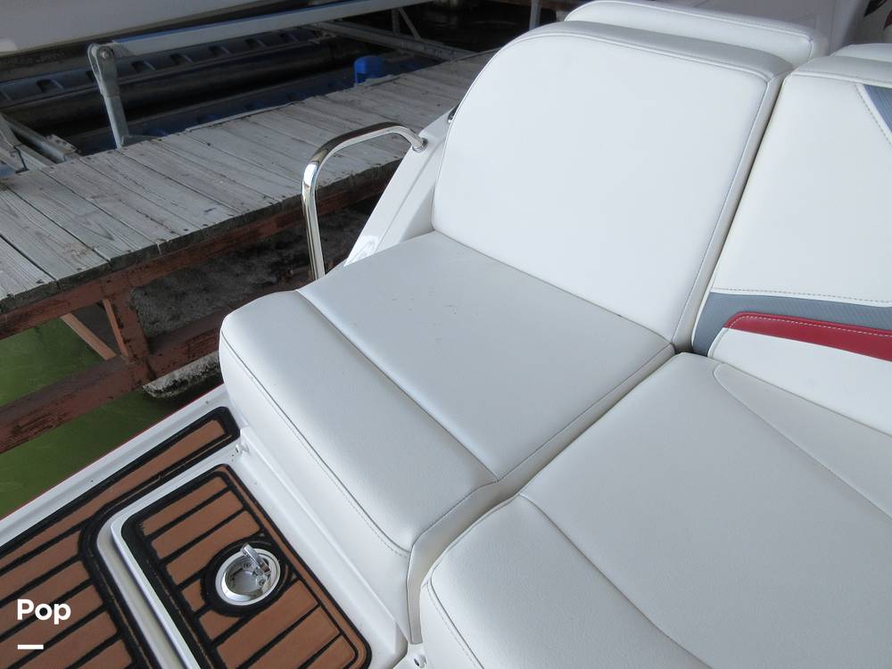 Slide: The Image of Monterey M3 2011 - 100