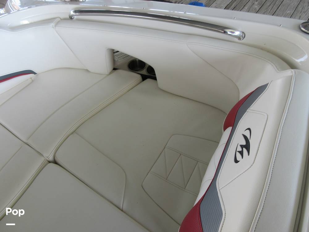 Slide: The Image of Monterey M3 2011 - 143